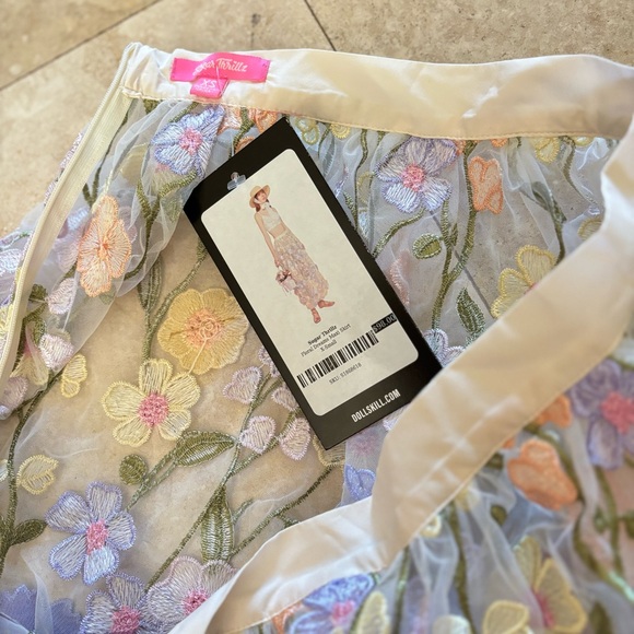 NWT FLORAL DREAMS MAXI SKIRT Dolls Kill Sugar Thrillz Tulle 3D Flowers Size XS - Picture 17 of 17